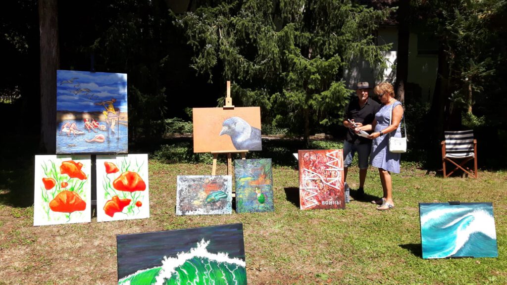 Ausstellung im Schlosspark Riet